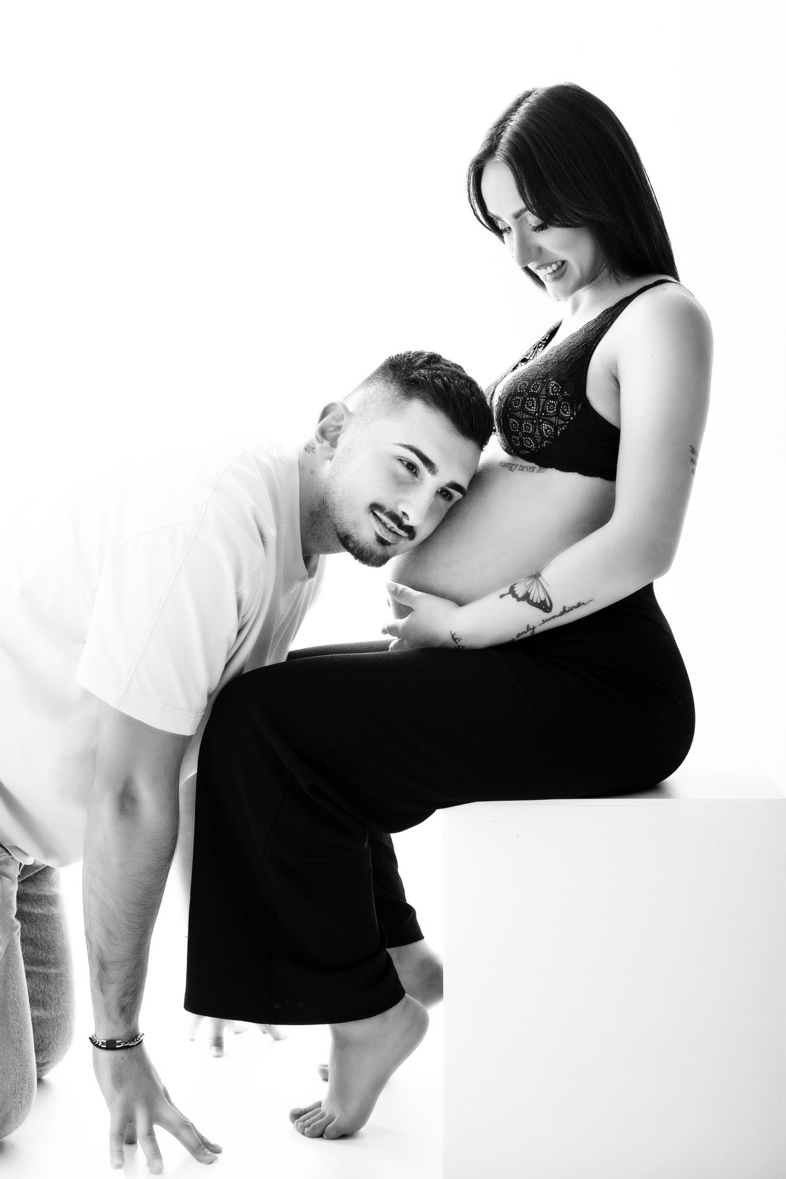  XNG PRODUCTIONS STUDIO MATERNITY PHOTOGRAPHY