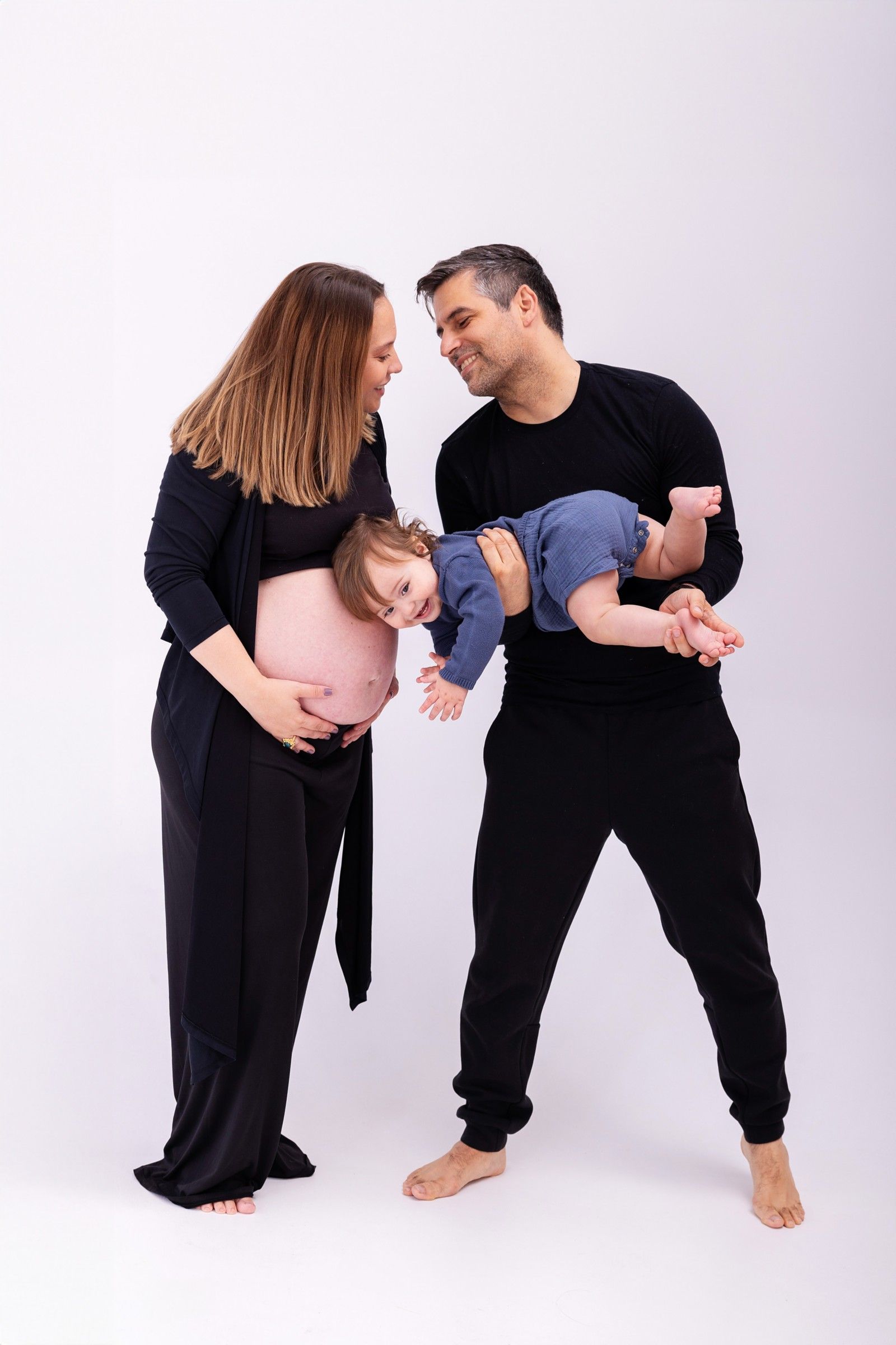  XNG PRODUCTIONS STUDIO MATERNITY PHOTOGRAPHY