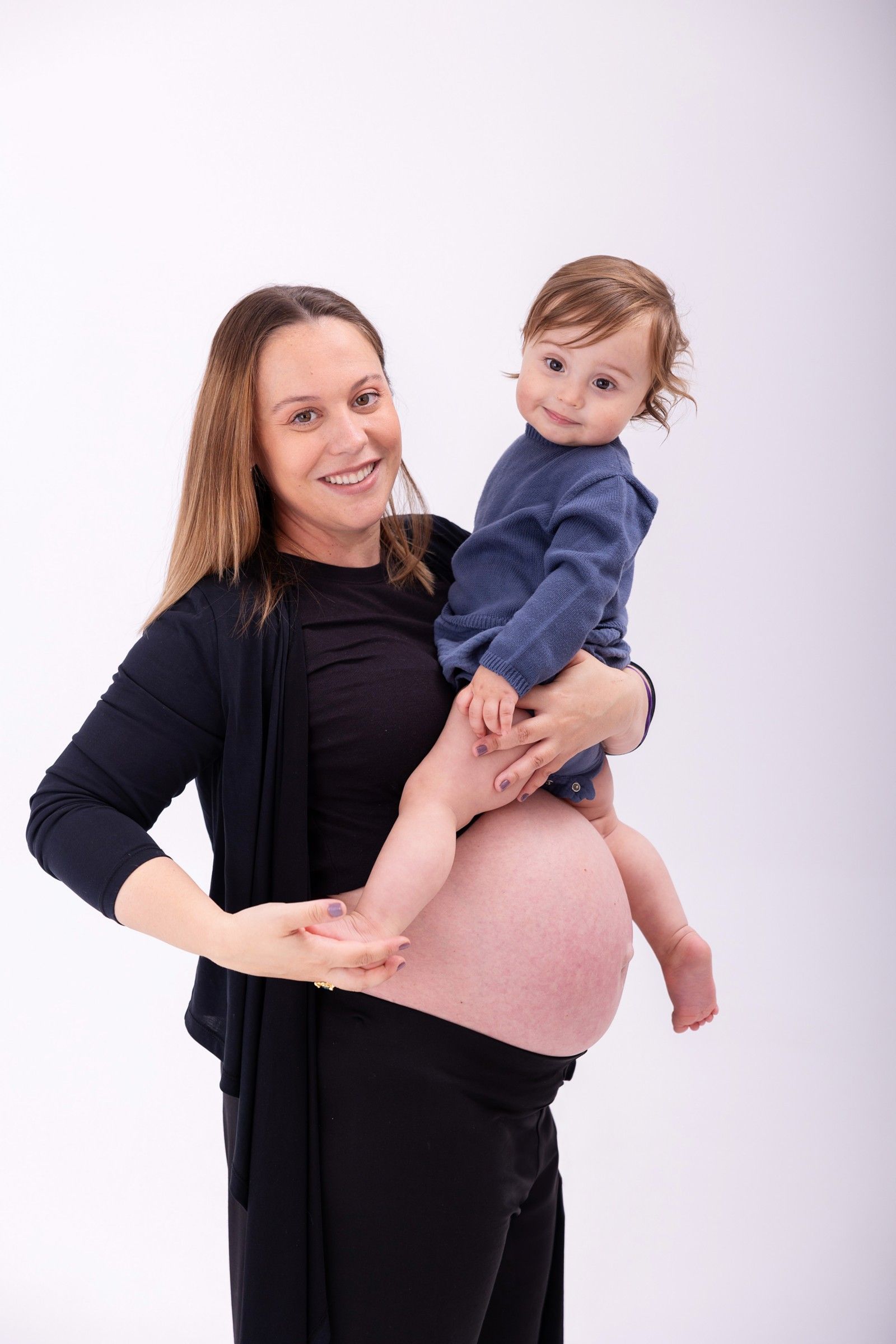  XNG PRODUCTIONS STUDIO MATERNITY PHOTOGRAPHY